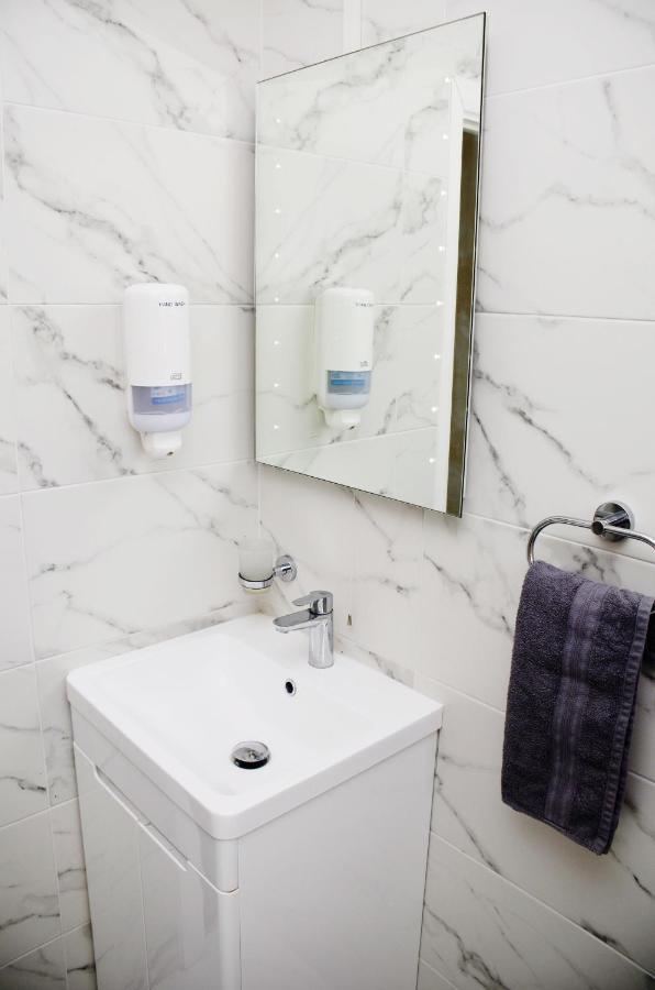 Sm Dreams Unlimited Serviced Accommodation- Stanwell-Staines-Heathrow Экстерьер фото