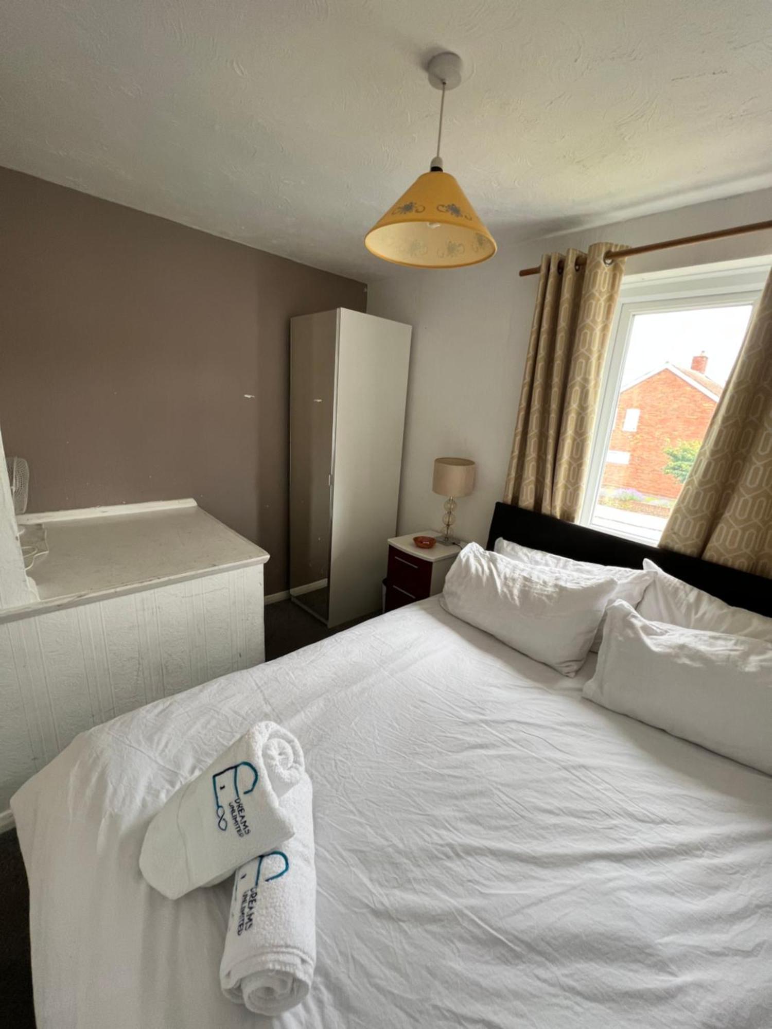 Sm Dreams Unlimited Serviced Accommodation- Stanwell-Staines-Heathrow Экстерьер фото